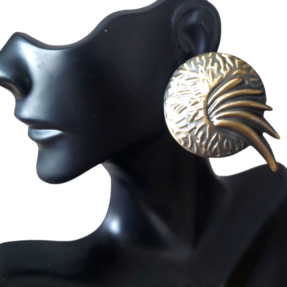 E1843 Goldtone Statement Earrings 5$